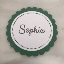 Scalloped Round simple design